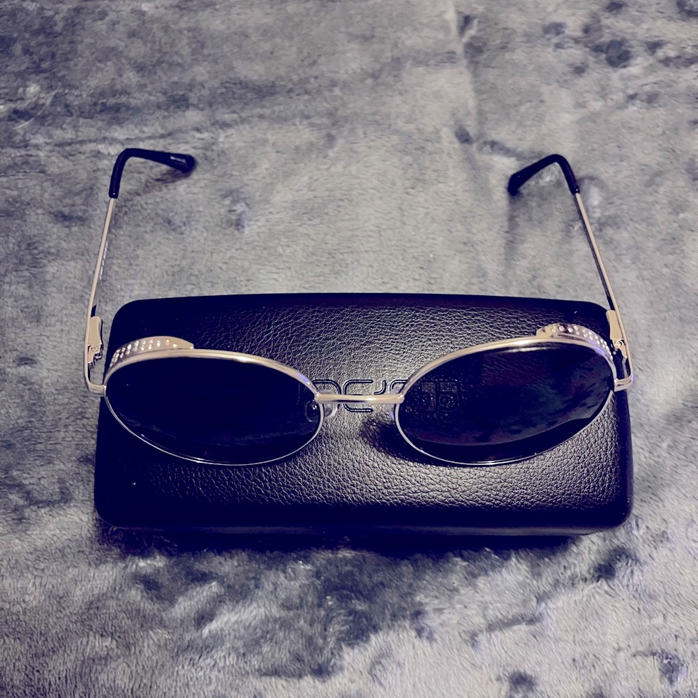 Joe’s Jeans Sunglasses w/gorgeous Sparkly Crystals NWOT